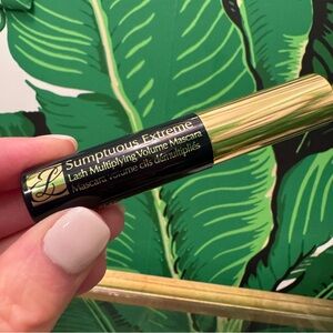 Estée Lauder Sumptuous Extreme Mascara Mini NWT Black Travel Size